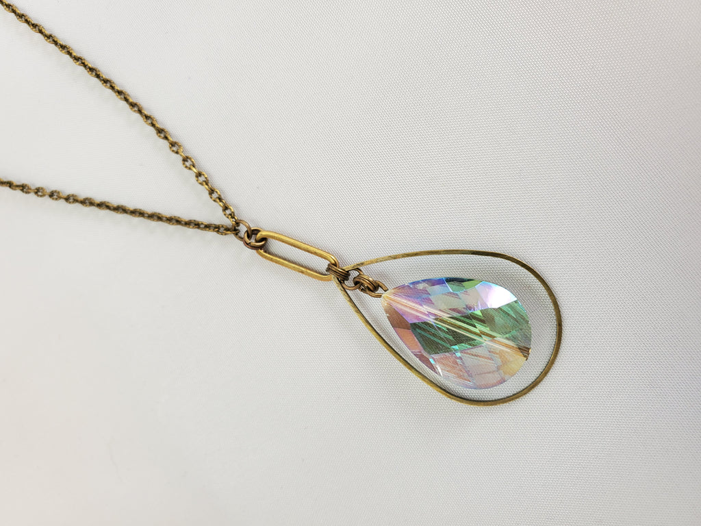 Hope Rising – Crystal Necklace in Brass and Radiance